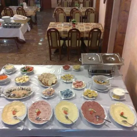 Penzion Central בית הארחה